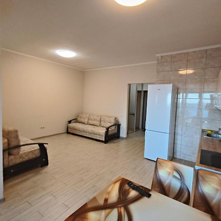 Апартаменты У Моря Magnit Первая Линия Odessa Exteriör bild