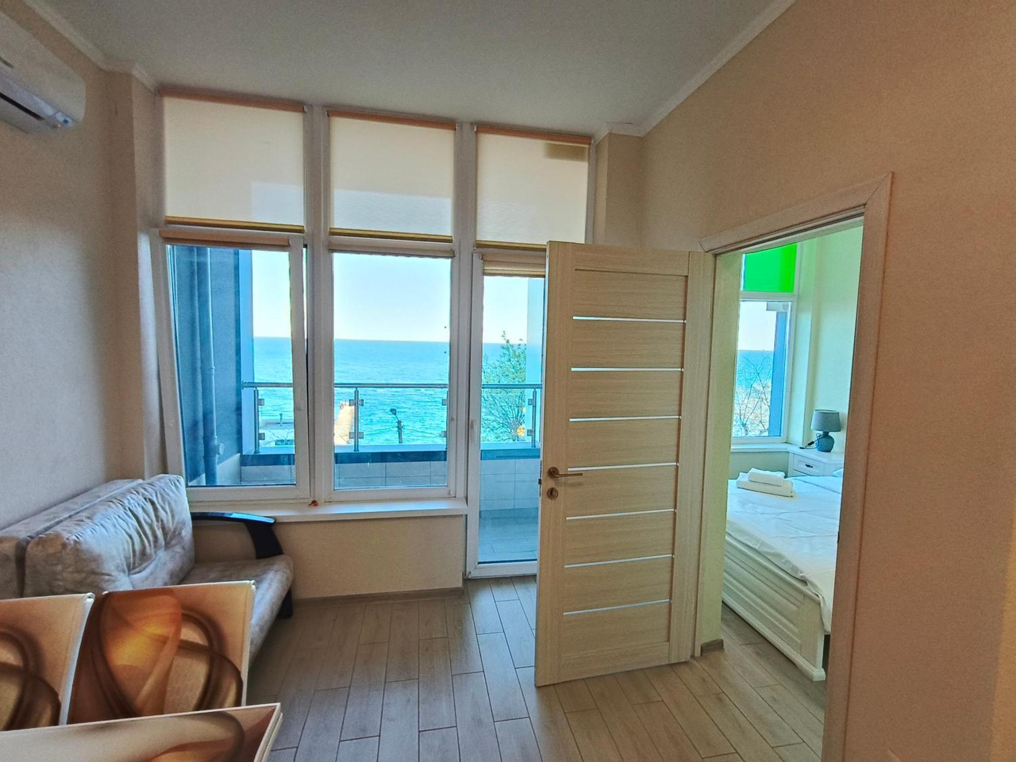 Апартаменты У Моря Magnit Первая Линия Odessa Exteriör bild