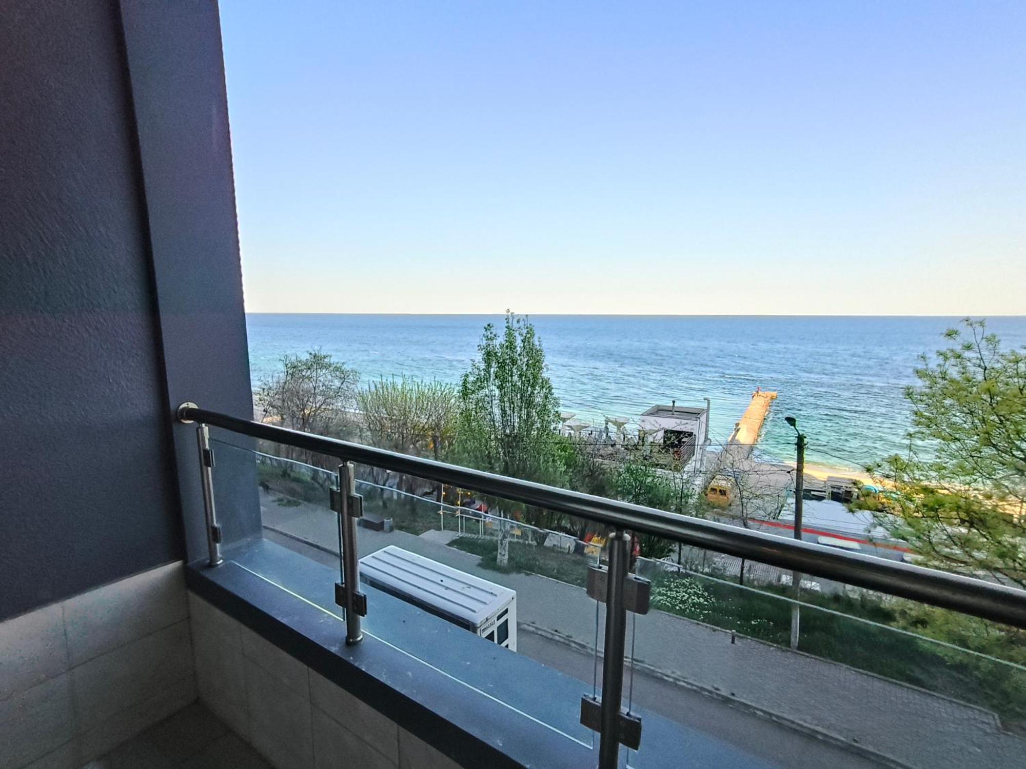 Апартаменты У Моря Magnit Первая Линия Odessa Exteriör bild