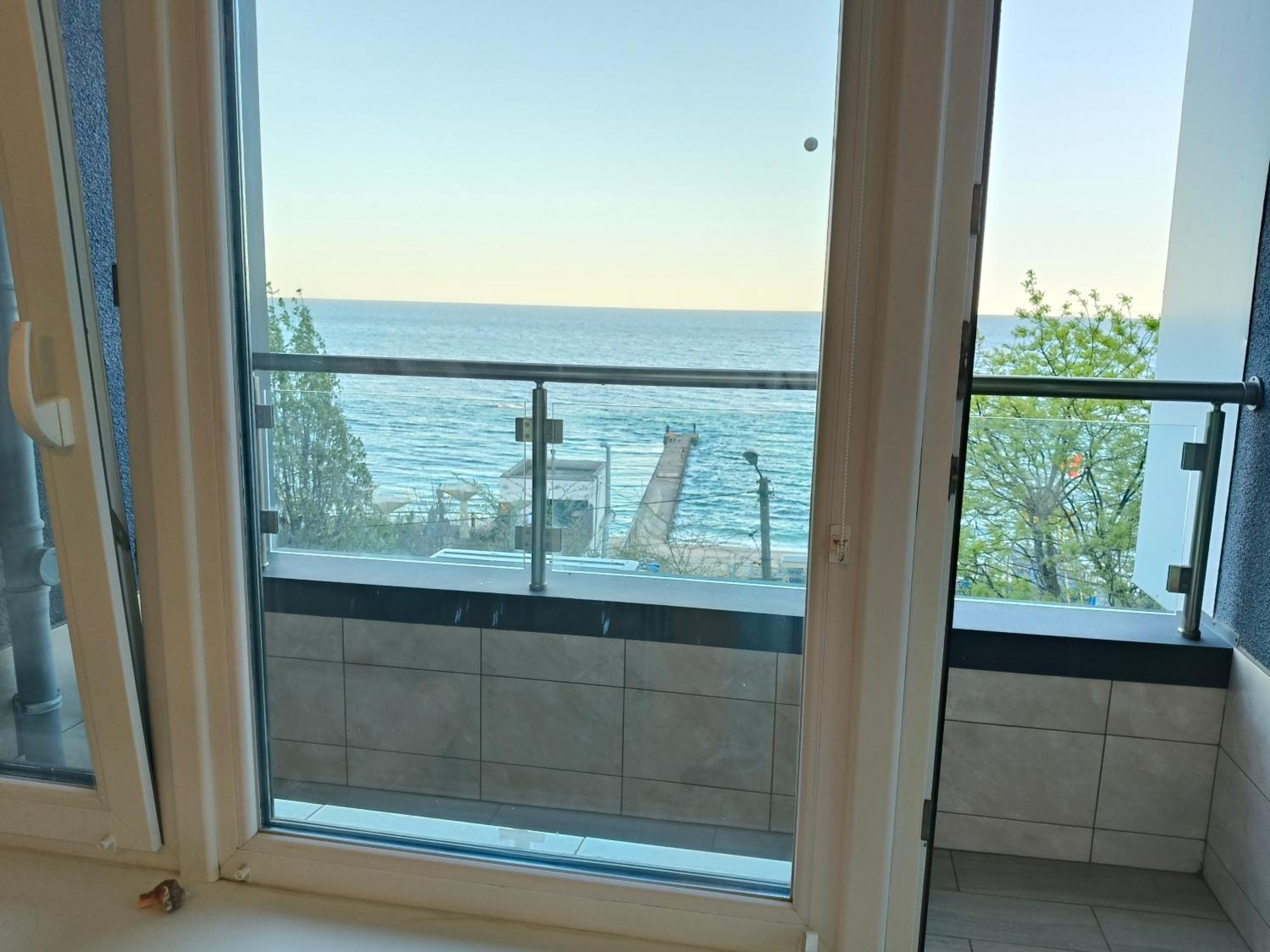 Апартаменты У Моря Magnit Первая Линия Odessa Exteriör bild